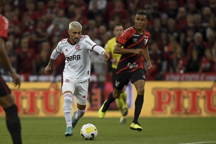arrascaeta_fla_x_athletico_pr_copa_do_brasil_2022