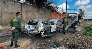 CARRO INCENDIADO